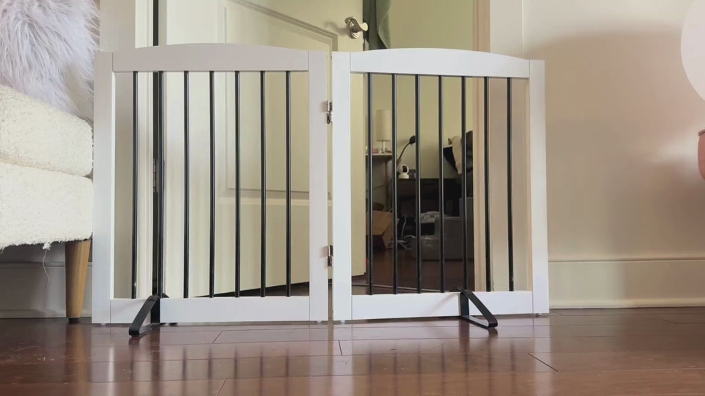 PUPETPO Foldable Pet Gate – 24" Indoor Wooden Barrier